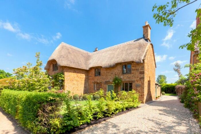 2 Bedroom Cottage To Rent In Over Worton, Chipping Norton, OX7