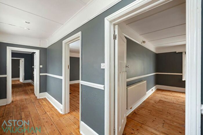 3 Bedroom Flat To Rent In Gloucester Place, Brighton, BN1