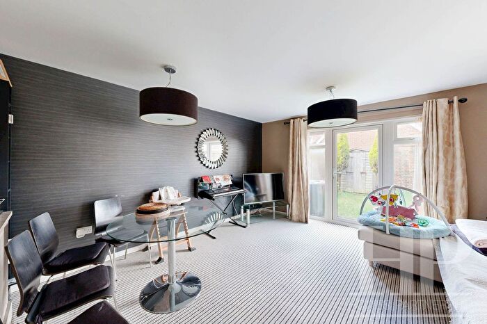 2 Bedroom Semi-Detached House To Rent In The Hemsleys, Pease Pottage, RH11