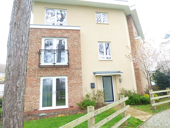 2 Bedroom Apartment To Rent In Tiltman Lane, Bletchley Park, MK3