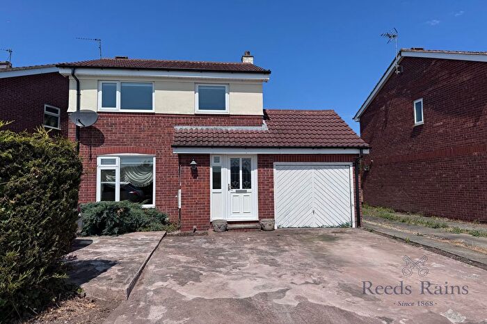 3 Bedroom Detached House For Sale In Cross Hills Lane, Selby, North Yorkshire, YO8