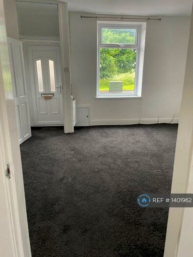 3 Bedroom Terraced House To Rent In Ashton Road, Oldham, OL8