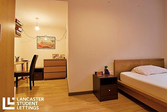 6 Bedroom Flat To Rent In Phoenix Street, Lancaster, Lancashire, LA1