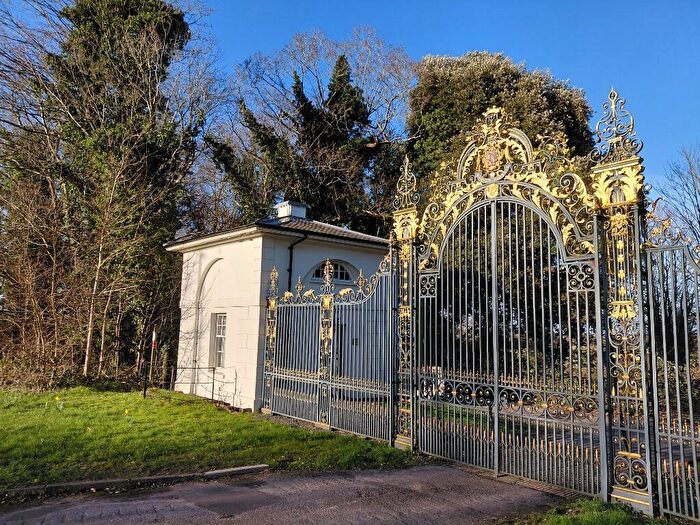 1 Bedroom Lodge To Rent In Clandon Park, West Clandon, GU4