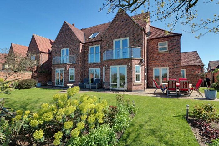 6 Bedroom Detached House For Sale In Bert's Way, Allington, Grantham, Lincs, NG32