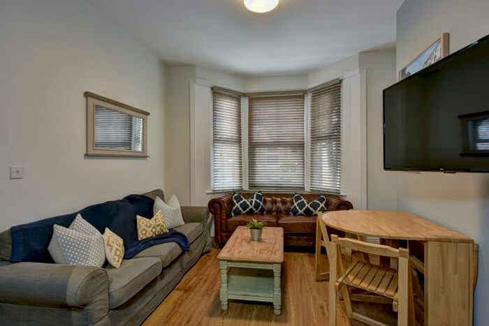 6 Bedroom Terraced House To Rent In Park Road, Exeter, EX1