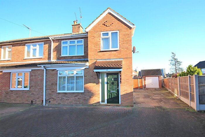 3 Bedroom Semi Detached House For Sale In Capel Close, Stanford-Le-Hope, Essex, SS17