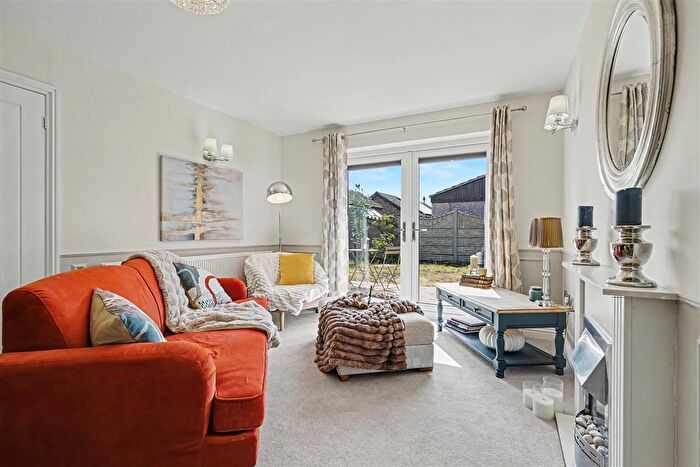 2 Bedroom Detached Bungalow For Sale In Boatmans Close, Ilkeston, DE7