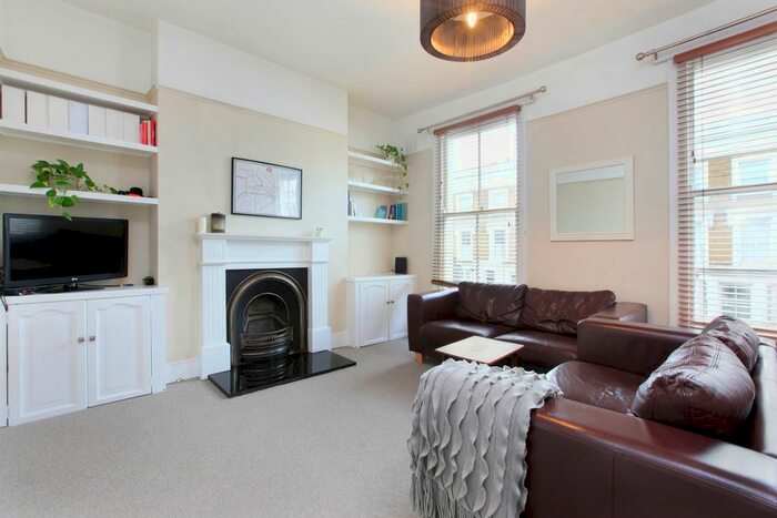 2 Bedroom Flat To Rent In Fernlea Road, Balham, SW12