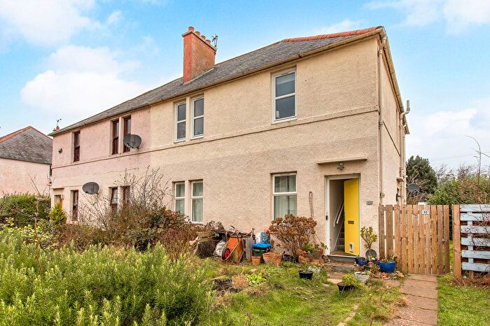 2 Bedroom Flat For Sale In Lochbridge Road, North Berwick, EH39