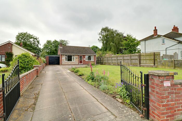 3 Bedroom Detached Bungalow For Sale In Brigg Road, South Kelsey, Market Rasen, LN7