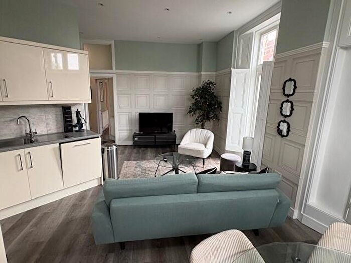 2 Bedroom Flat To Rent In Church Road, London, SE19