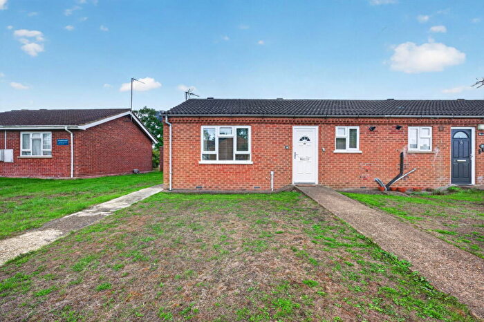 1 Bedroom Semi-Detached Bungalow For Sale In Springfield Avenue, March, PE15