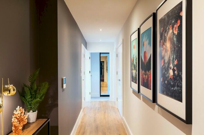 2 Bedroom Apartment To Rent In Kooky High Wycombe, Desborough Road, High Wycombe, Buckinghamshire, HP11