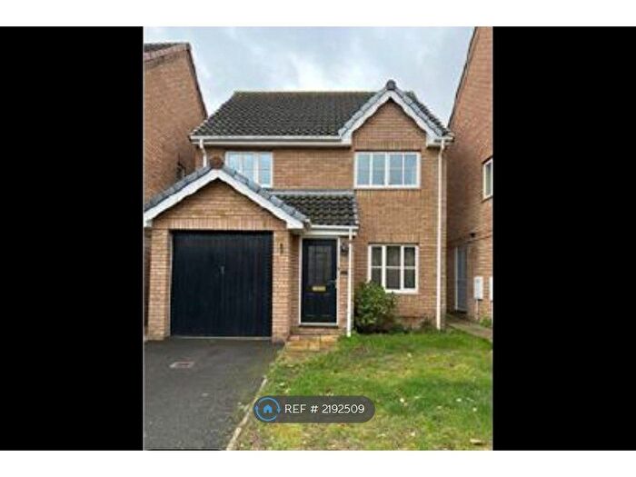 3 Bedroom Detached House To Rent In Stonecrop Close, St. Marys Island, Chatham, ME4