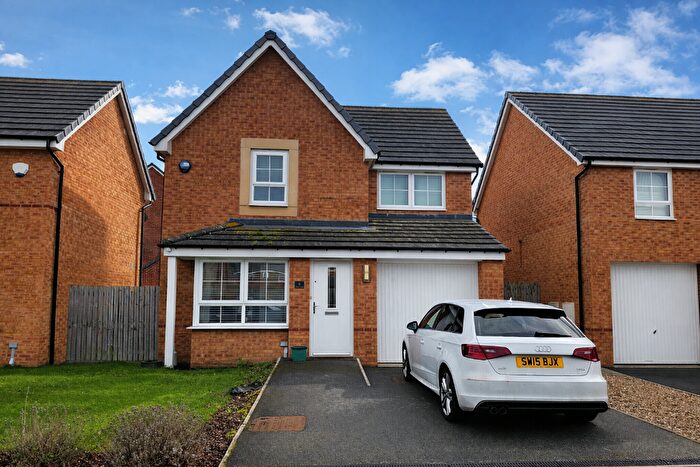 3 Bedroom Detached House To Rent In Parker Lane, LS26