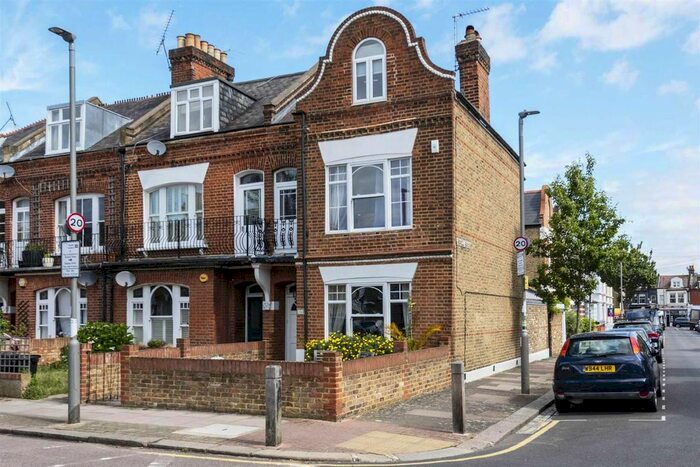 5 Bedroom End Of Terrace House To Rent In Felsham Road, London, SW15