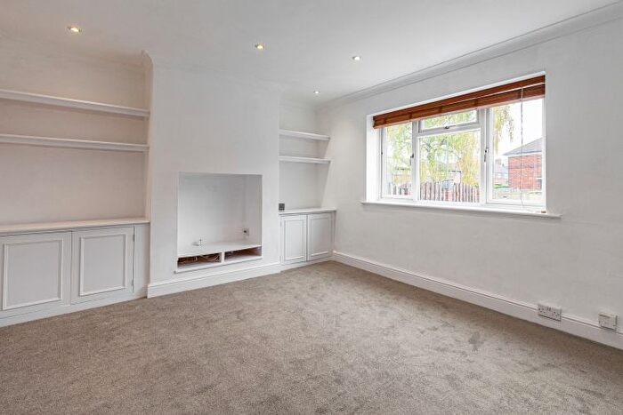 3 Bedroom Terraced House To Rent In Jackson Road, Oxford, OX2