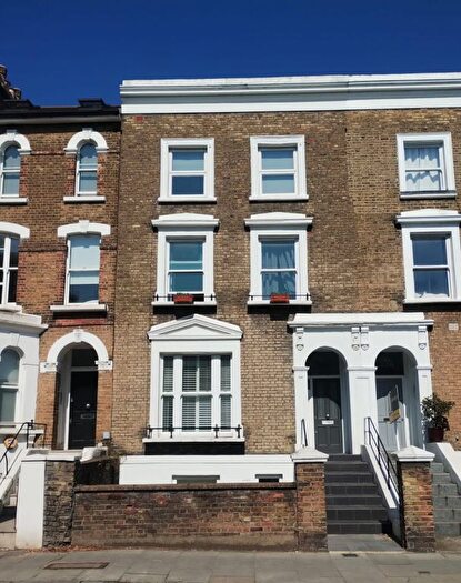 2 Bedroom Flat To Rent In Trinity Road, Wandsworth Common, London, SW17