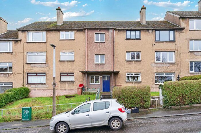 3 Bedroom Flat For Sale In / Pirniefield Bank, Lochend, Edinburgh, EH6