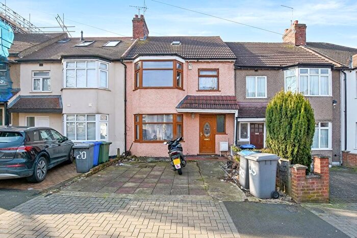4 Bedroom Terraced House For Sale In Kenwyn Drive, London, NW2