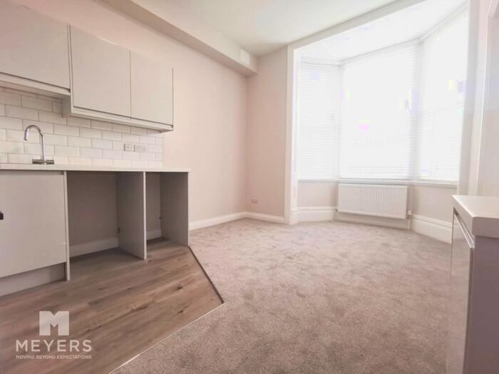 1 Bedroom Flat To Rent In Southbourne Road, Southbourne, BH6