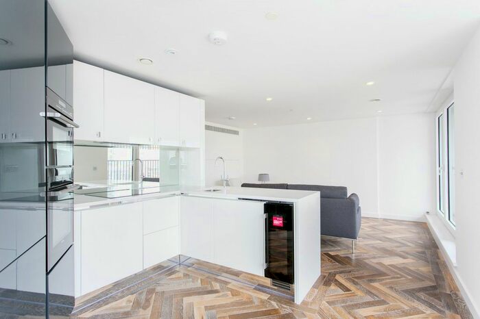 2 Bedroom Flat To Rent In Eagle Point, City Road, London, EC1V