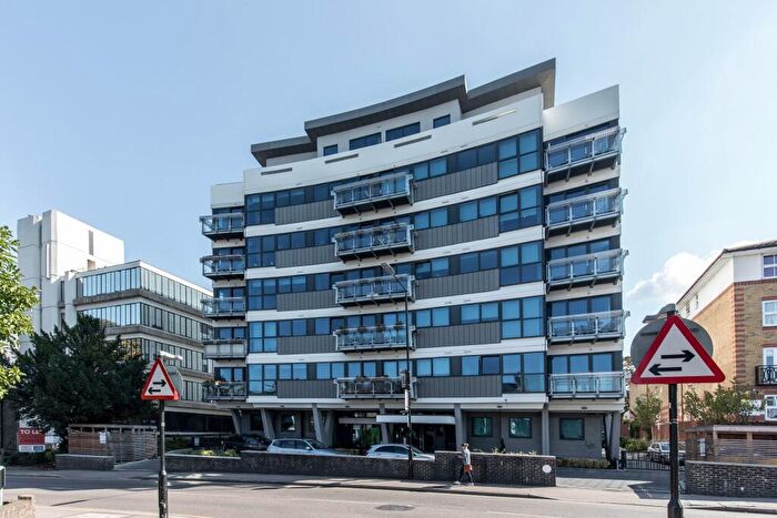 1 Bedroom Flat To Rent In Flat Sidcup House - Station Road, DA15