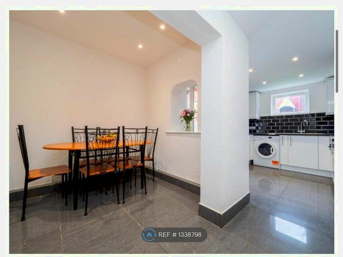 3 Bedroom Terraced House To Rent In Sutton, Sutton, SM1