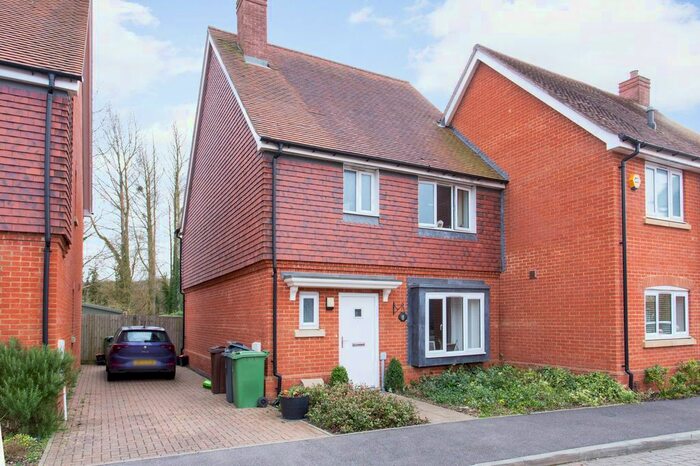 3 Bedroom Semi-Detached House For Sale In Bagham Place, Chilham, CT4