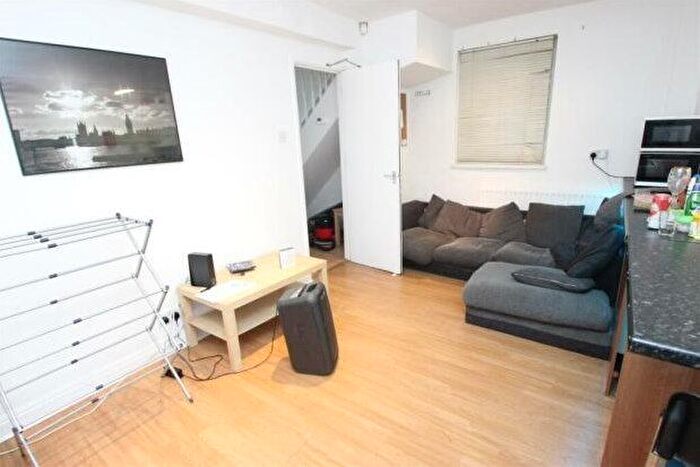 4 Bedroom Terraced House To Rent In Ridgefield Road, Oxford, OX4