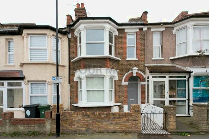 4 Bedroom Terraced House To Rent In Salters Road, Walthamstow, London, E17