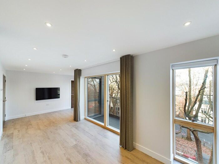 2 Bedroom Apartment To Rent In Redcross Street, Bristol, BS2