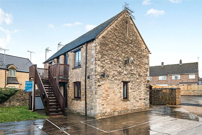 1 Bedroom Flat To Rent In Janet Mews, Witney, OX28