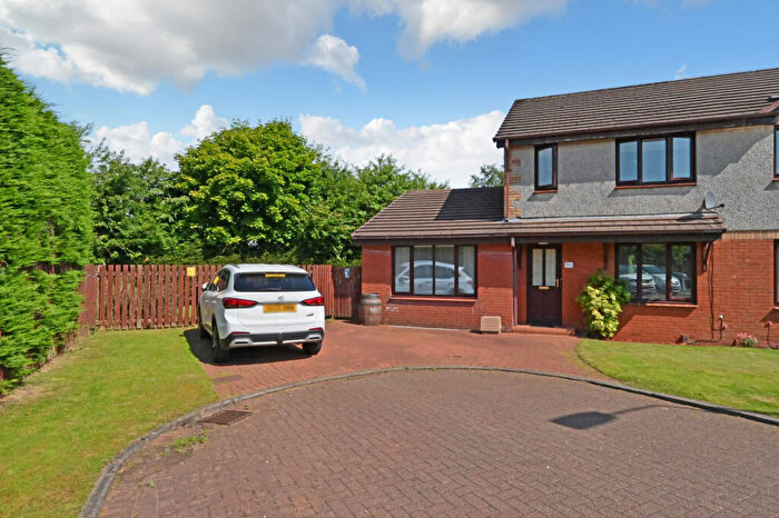 3 Bedroom Semi-Detached House For Sale In Redhurst Way, Paisley, PA2