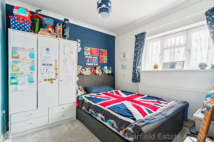 3 Bedroom End Terrace House For Sale In Dumfries Close, South Oxhey, WD19