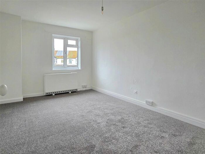 2 Bedroom Maisonette To Rent In Croydon Road, West Wickham, BR4