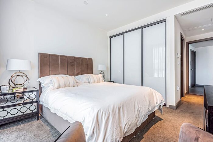 3 Bedroom Flat To Rent In Long Lane, Taper Building, SE1