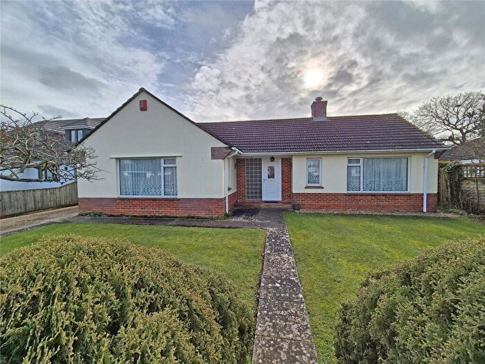 2 Bedroom Bungalow For Sale In Orchard Grove, New Milton, Hampshire, BH25