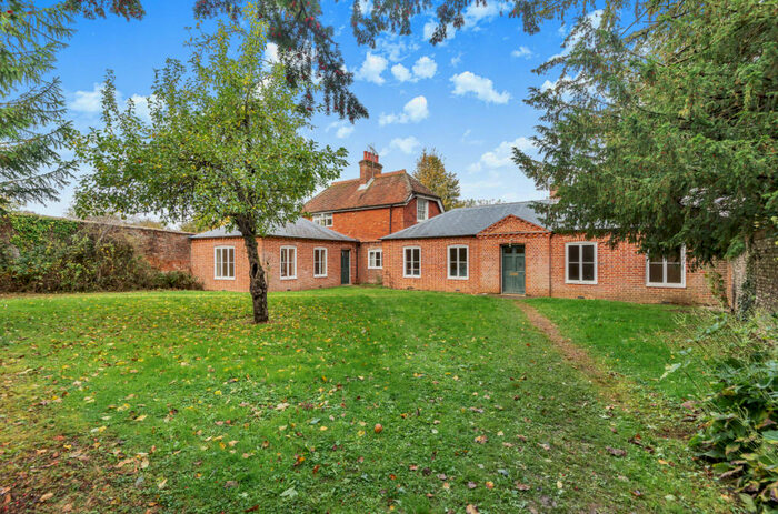 3 Bedroom Detached House To Rent In Bishops Sutton Road, Alresford, Hampshire, SO24