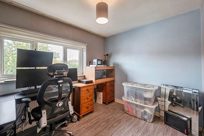 3 Bedroom Semi-Detached House For Sale In Westminster Crescent, Intake, Doncaster, DN2