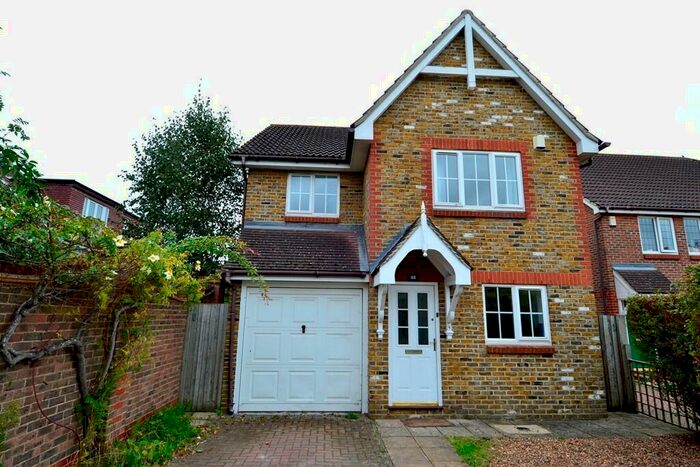 4 Bedroom Detached House To Rent In Royal Park Gate, North Kingston, KT2