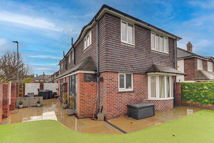 3 Bedroom Semi-Detached House For Sale In Elizabeth Gardens, Southsea, PO4