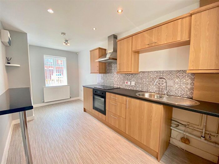 2 Bedroom End Of Terrace House To Rent In Beamish Place, Benwell, Newcastle Upon Tyne, NE15