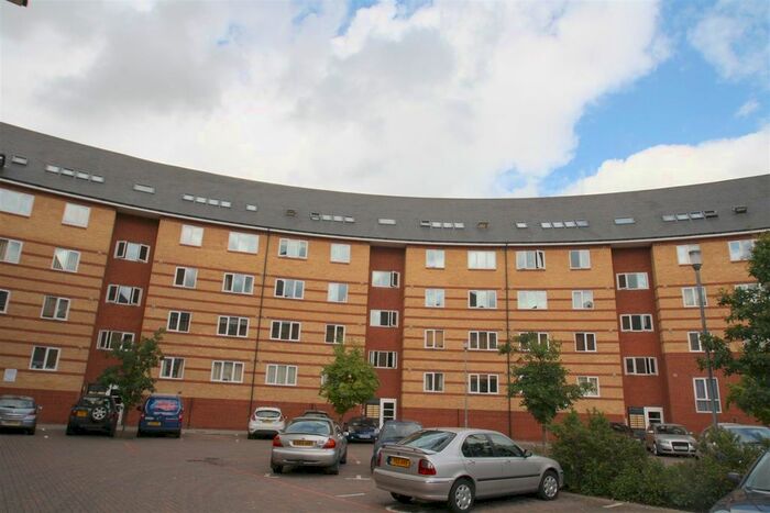 2 Bedroom Flat To Rent In Scotney Gardens, St Peter Street, Maidstone, Kent, ME16