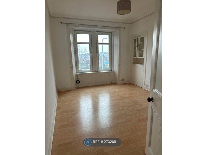 2 Bedroom Flat To Rent In Crieff Road, Perth, PH1