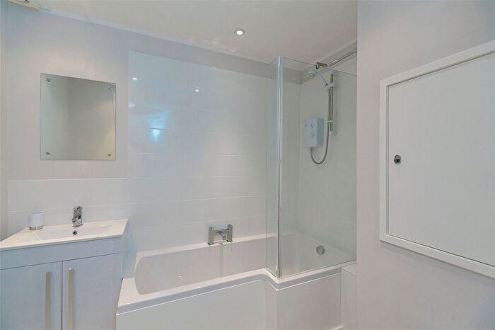 1 Bedroom Flat To Rent In Caledonian Crescent, Edinburgh, EH11