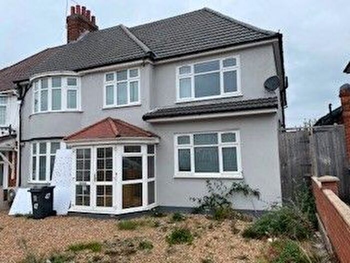 8 Bedroom Semi-detached House For Sale In Highway Road, Evington, Leicester, LE5