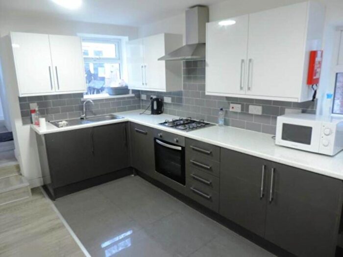 6 Bedroom House To Rent In Cathays Terrace, CF24