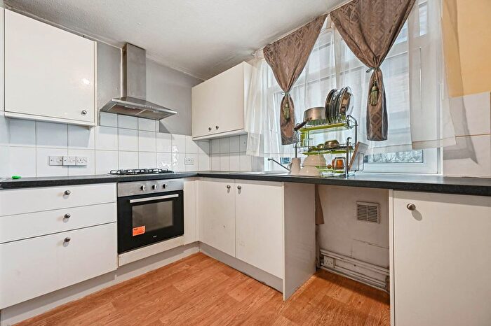 2 Bedroom Flat For Sale In Desborough House, North End Road, Fulham, London, W14